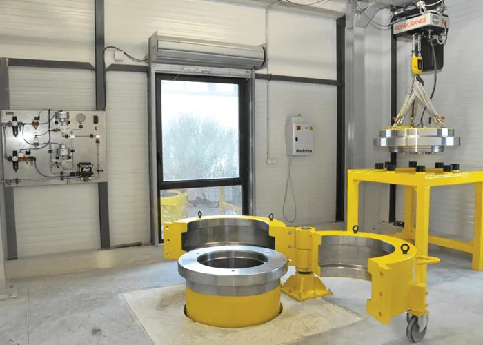 О компании Эссентон